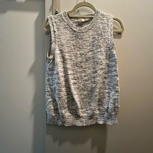 Heathered grey and white sleeveless sweater